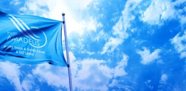 Le groupe Akwa entre au capital de l’Institut Amadeus 