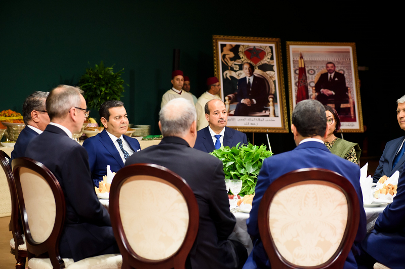 Le Prince Moulay Rachid préside un dîner offert par le Roi en l'honneur des invités et participants au SIAM