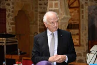 André Azoulay représente le Roi au Forum de Paris sur la paix