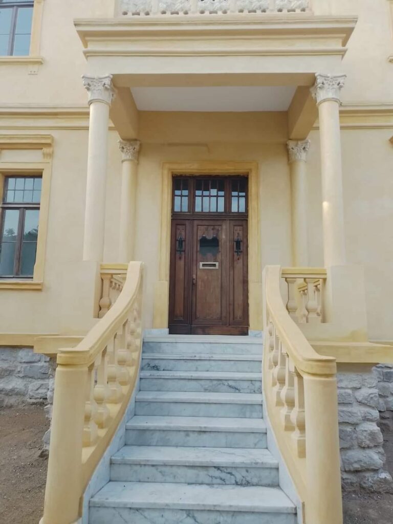 G3C chargée de l’aménagement extérieur de la villa Karl Ficke, bientôt transformée en musée
