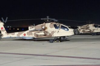 La base aérienne de Khourigba accueille les 6 premiers Apache AH-64E marocains