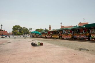 Tourisme : la guerre commerciale ravive les craintes marocaines d’une rechute mondiale