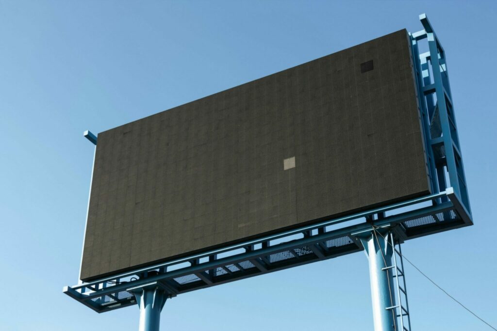 L’intelligence artificielle dans la publicité : entre création et défis juridiques au Maroc