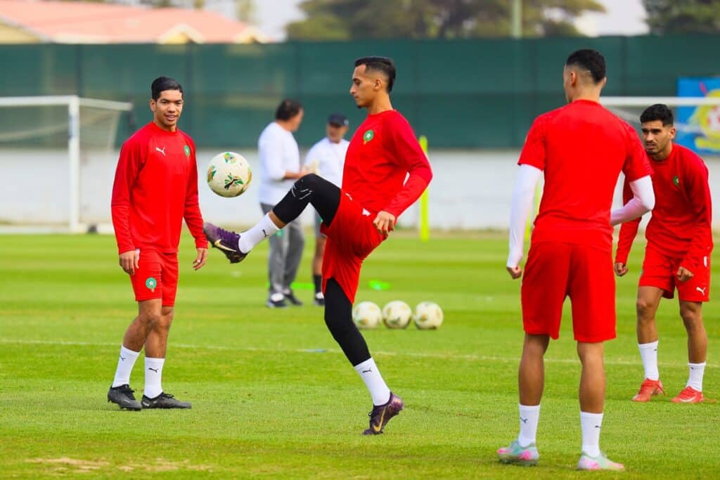 Un match Maroc Zambie à gros enjeux. Surtout après la défaite marocaine contre le Kenya. Ici, les joueurs marocains à l'entraînement d'avant-match.