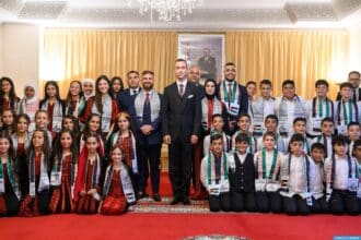 Le Prince héritier Moulay El Hassan reçoit les enfants maqdessis participant aux colonies de vacances au Maroc