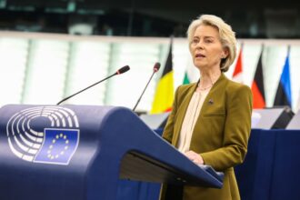 Pour la présidente de la Commission européenne, il est impossible d’attendre que la tempête passe