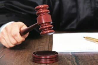 Affaire Azeroual. Les héritiers à leur tour placés sous redressement judiciaire