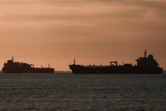 Pétrole : les routes alternatives au détroit d'Ormuz insuffisantes pour répondre à la demande