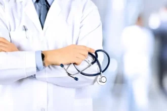 Médecins du public dans le privé. Face à une dérive persistante, l'État durcit les contrôles