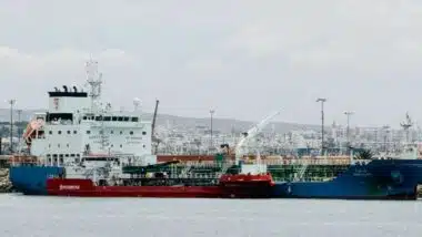 Petrostar Maroc annonce sa première opération de soutage navire-à-navire au port d’Agadir