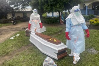Ebola: le risque pour la santé publique en RDC est maximal, alerte l'OMS