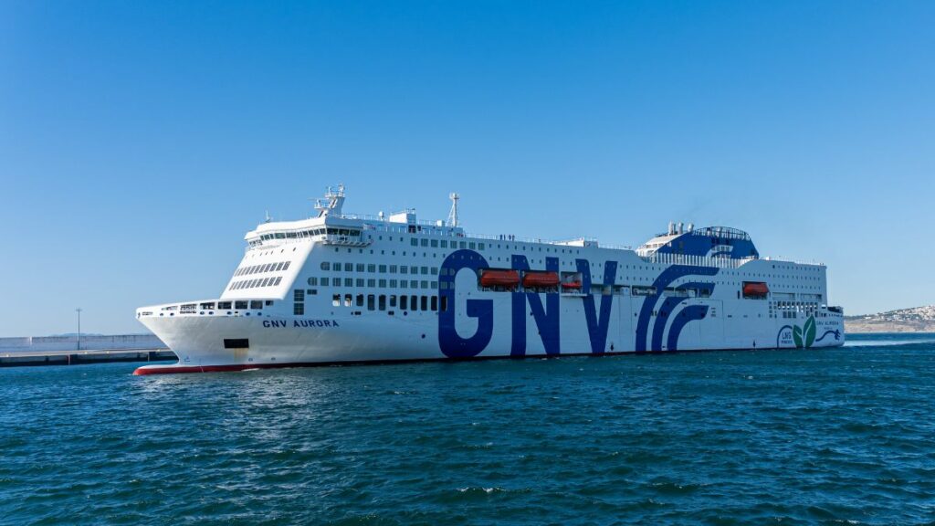 1.700 passagers et 426 cabines : GNV baptise à Tanger son navire Aurora le plus moderne